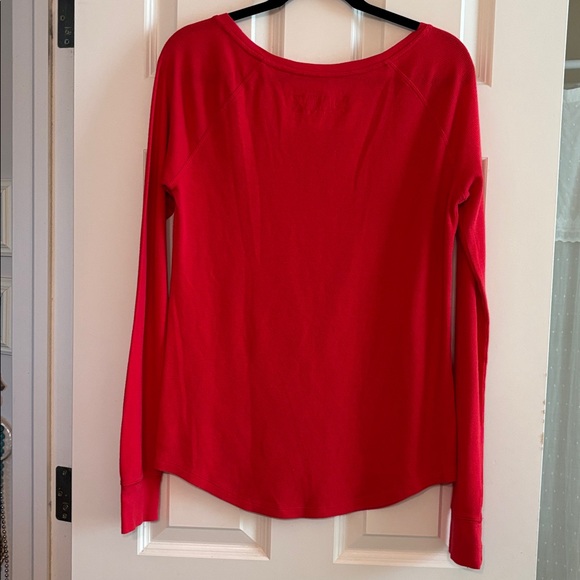 VS PINK Thermal Top - Picture 3 of 8